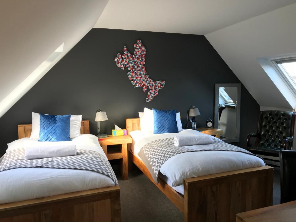 Villa The Bridge Self Catering à Kilmaluag Extérieur photo