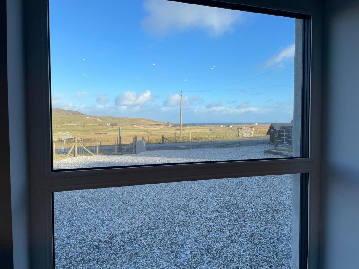 Villa The Bridge Self Catering à Kilmaluag Extérieur photo