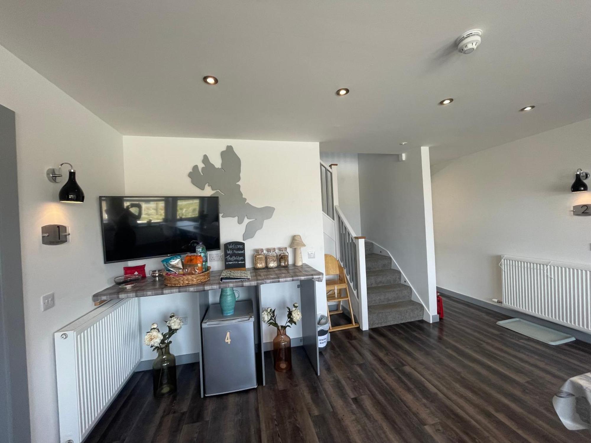 Villa The Bridge Self Catering à Kilmaluag Extérieur photo